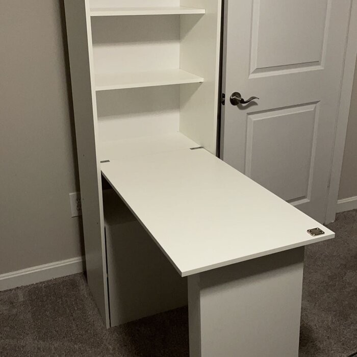 Veazey Desk with Hutch