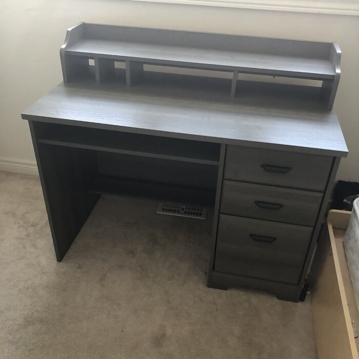 Versa Desk with Hutch