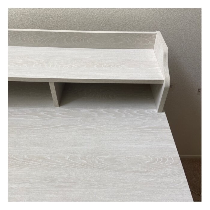 Versa Desk with Hutch