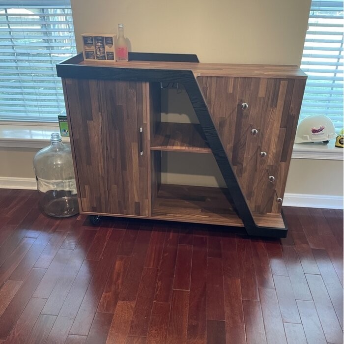 Vilen Mobile Bar with Wine Storage