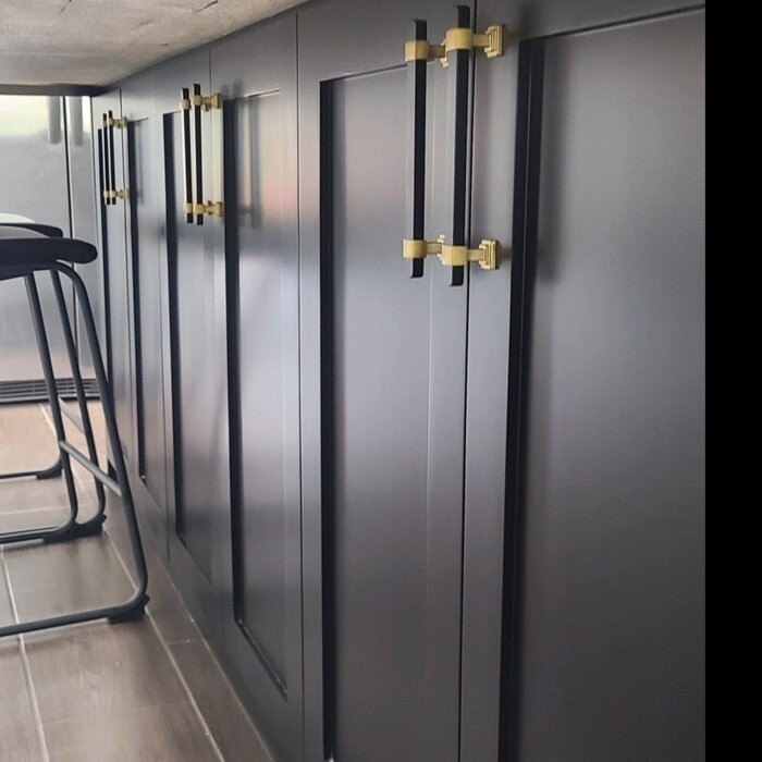 Wrapped Square Center to Center Bar Pull