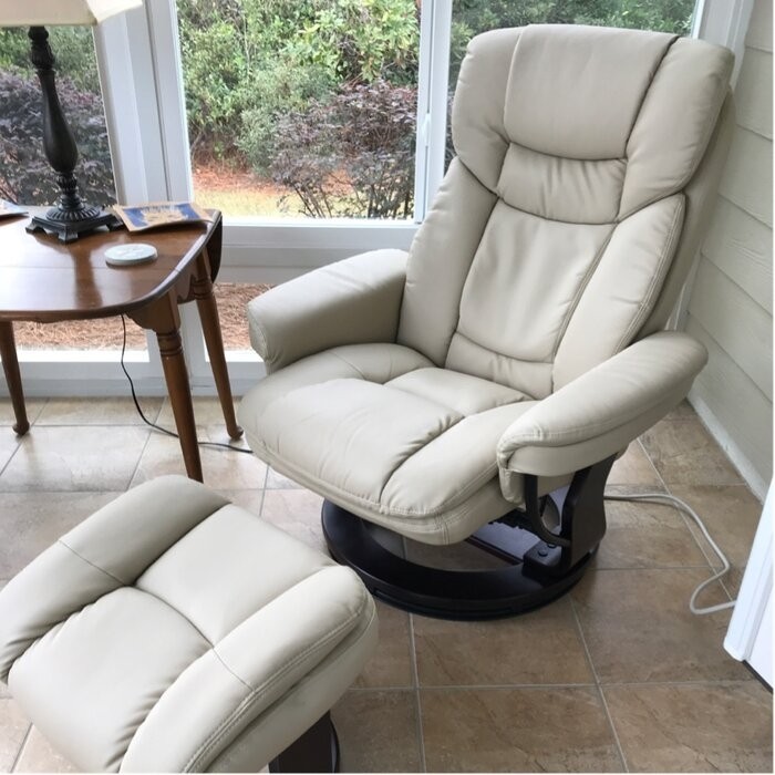 33'' Wide Manual Swivel Standard Recliner with Ottoman