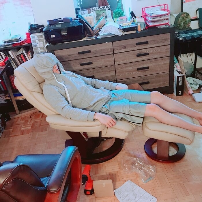 33'' Wide Manual Swivel Standard Recliner with Ottoman