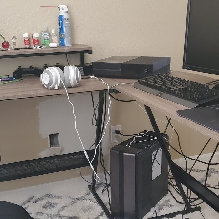 Abeyta Reversible L-Shape Gaming Desk