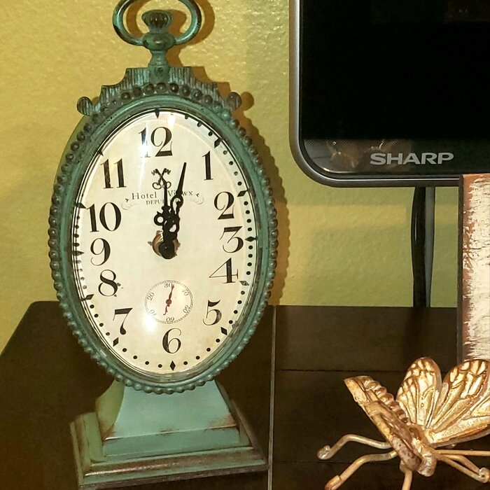 Retro Cool Desk Clock | Foter Retro Cool Desk Clock | Foter