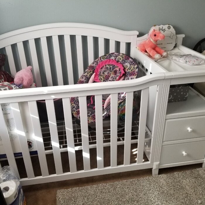 Berkley 4-in-1 Convertible Crib and Changer