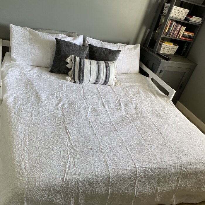 Berteau Twin Solid Wood Daybed with Trundle