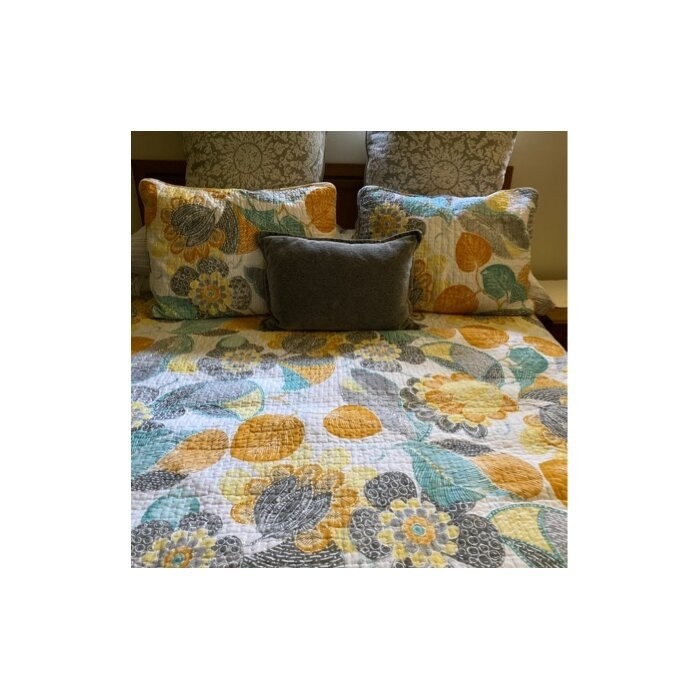 Bontrager Standard Cotton 320 TC Reversible 3 Piece Quilt Set