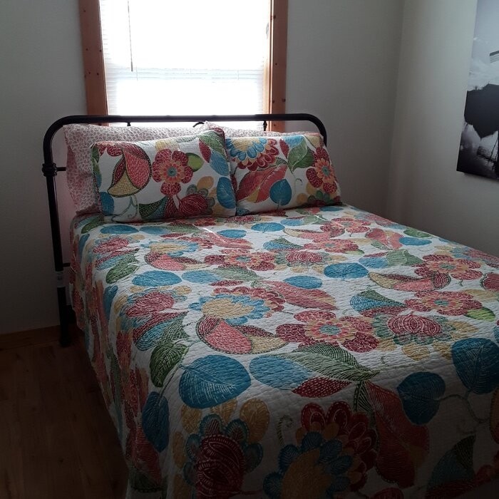Bontrager Standard Cotton 320 TC Reversible 3 Piece Quilt Set