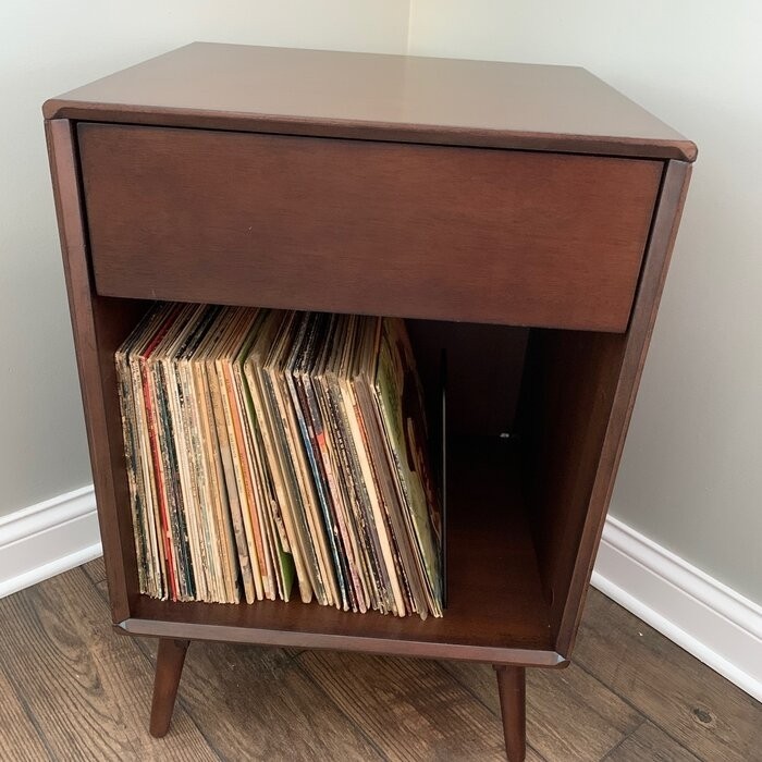 Brittany Turntable Audio Rack