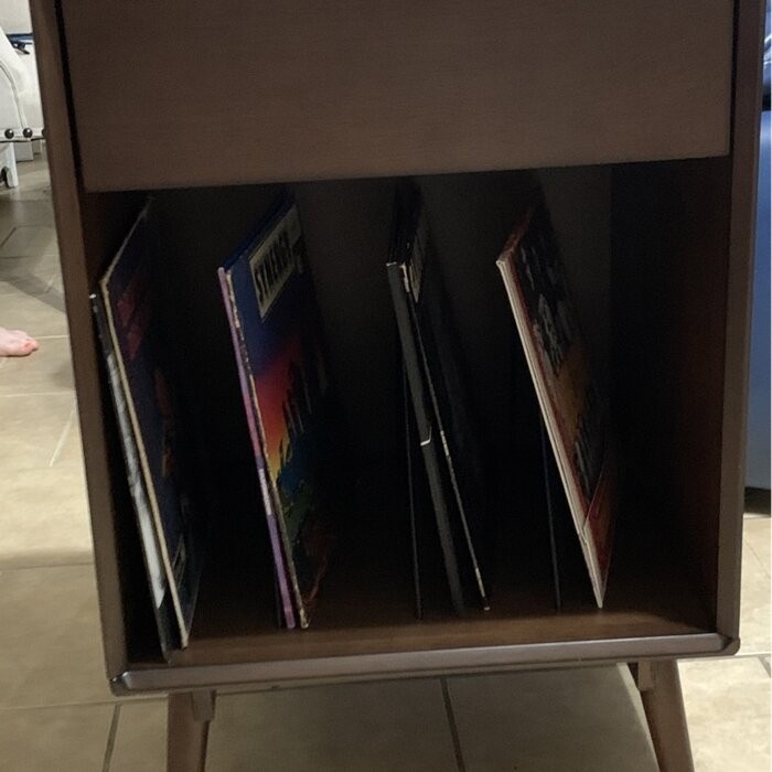 Brittany Turntable Audio Rack