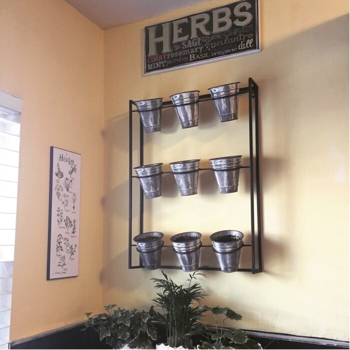 Cardona 9-Piece Pot Metal Wall Planter