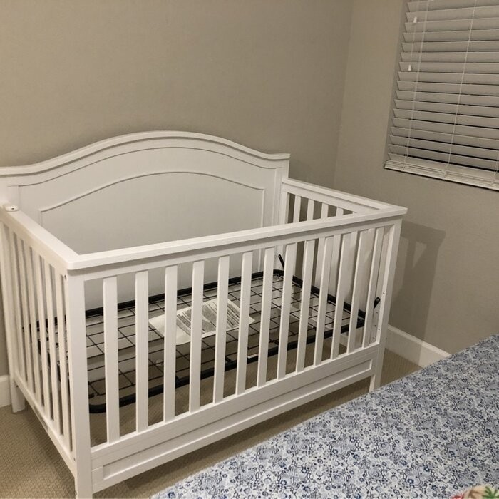 Charlie 4-in-1 Convertible Crib