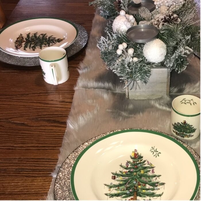 Chynia Table Runner