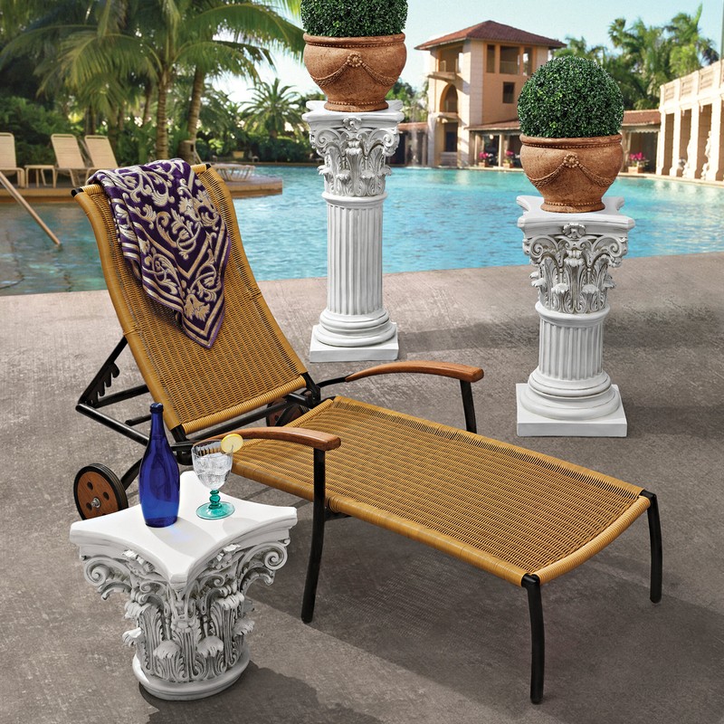 Corinthian Pillars Pedestal