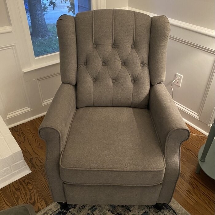 Daubert 27.17'' Wide Manual Wing Chair Recliner