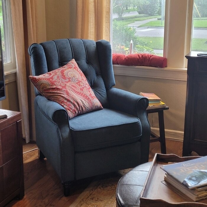 Daubert 27.17'' Wide Manual Wing Chair Recliner