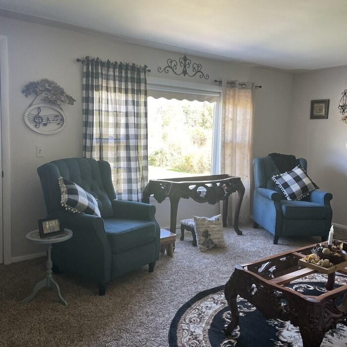 Daubert 27.17'' Wide Manual Wing Chair Recliner