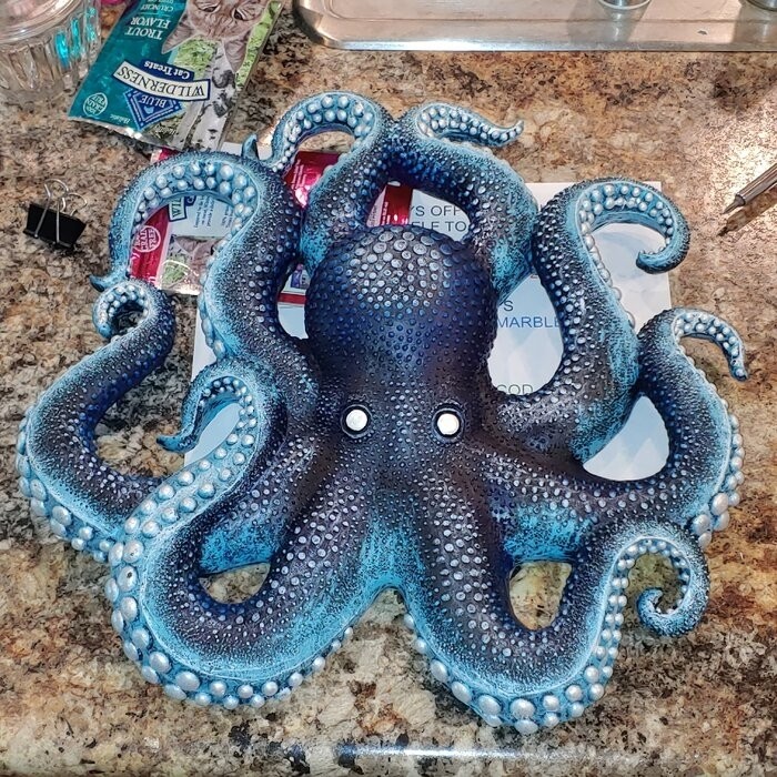 Deadly Octopus of the Coral Reef Wall Décor