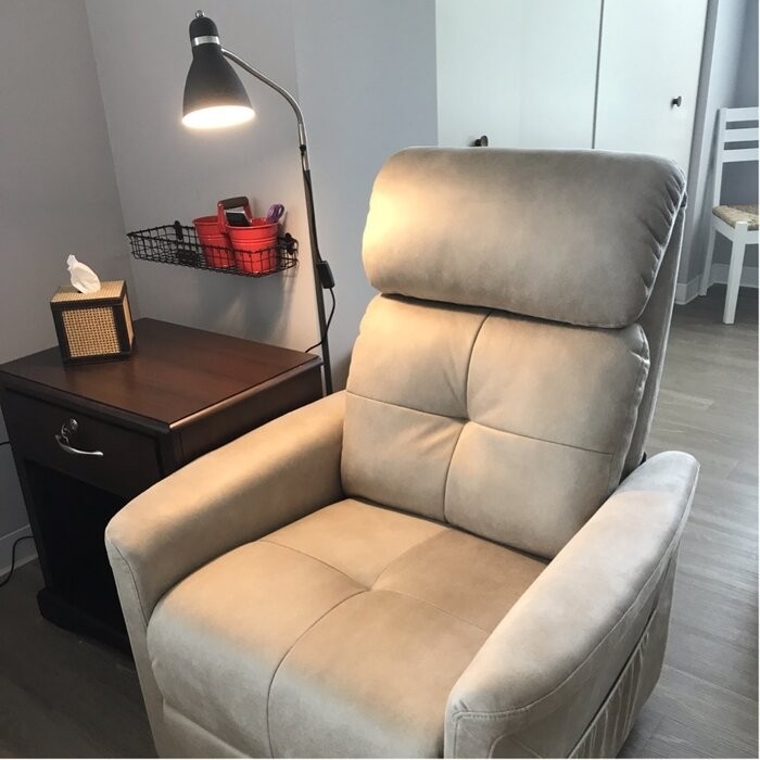 Eells 32'' Wide Power Lift Assist Standard Recliner