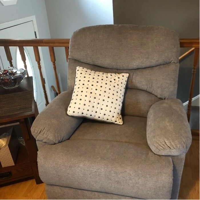 Efird 35'' Wide Manual Wall Hugger Standard Recliner