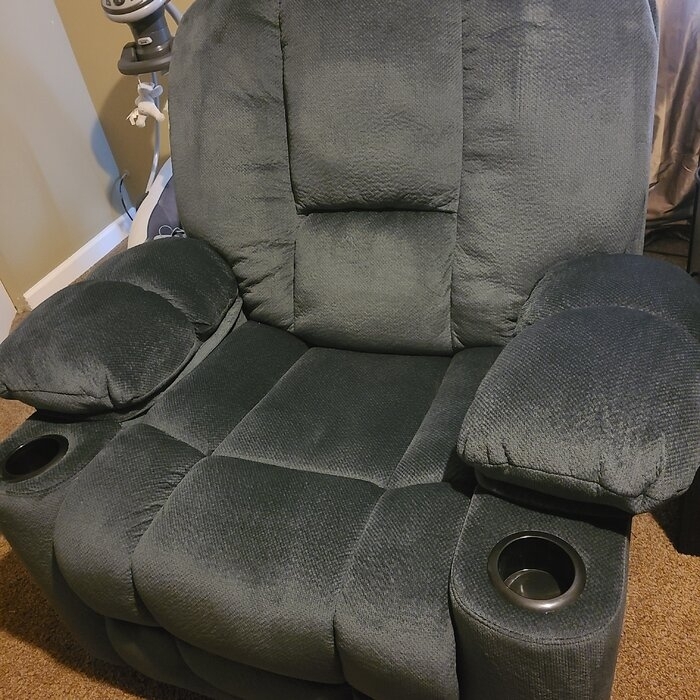 Fason 42.5'' Wide Manual Glider Club Recliner