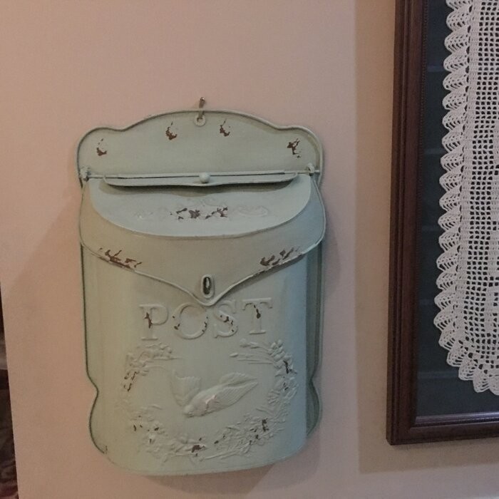 Flomaton Wall Mounted Mailbox