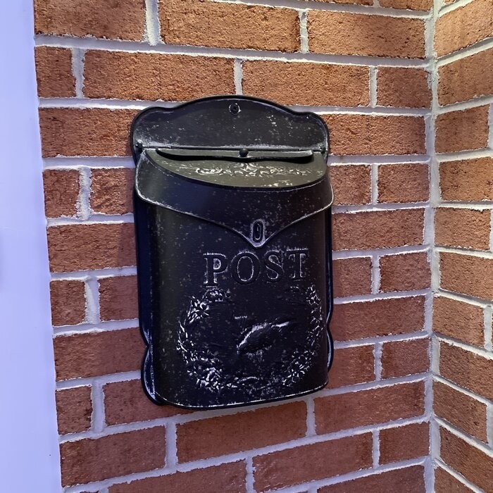 Flomaton Wall Mounted Mailbox