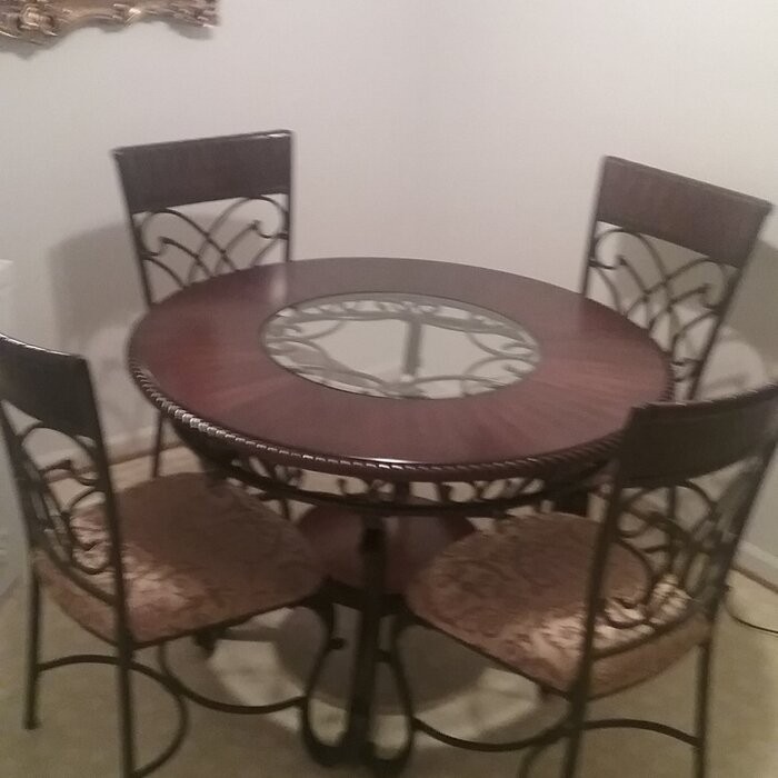 Fultonham 44.25'' Pedestal Dining Table