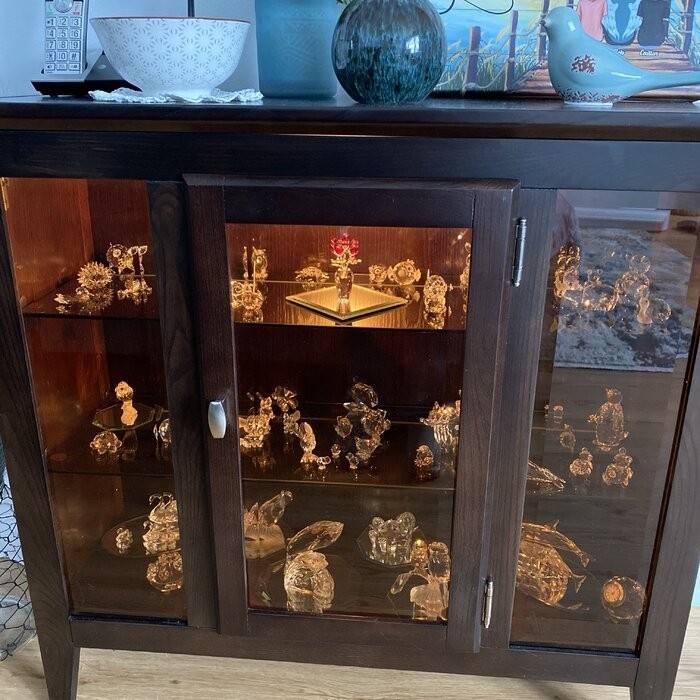 Gilboa 32'' Wide Display Stand with Lighting