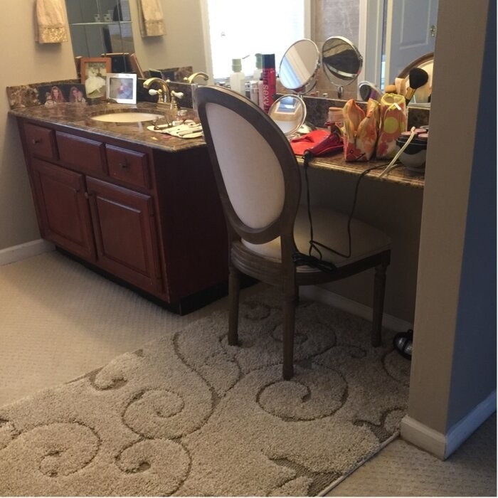 Haleigh King Louis Back Side Chair