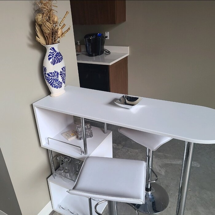 Hessler 47'' Pedestal Dining Table