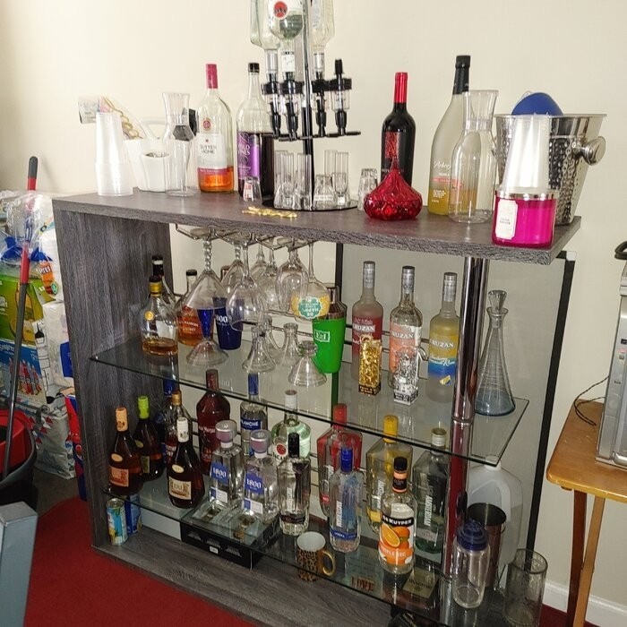 Kinner Bar with Wine Storage