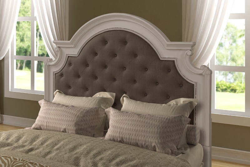 Lilia Upholstered Standard 4 Piece Bedroom Set