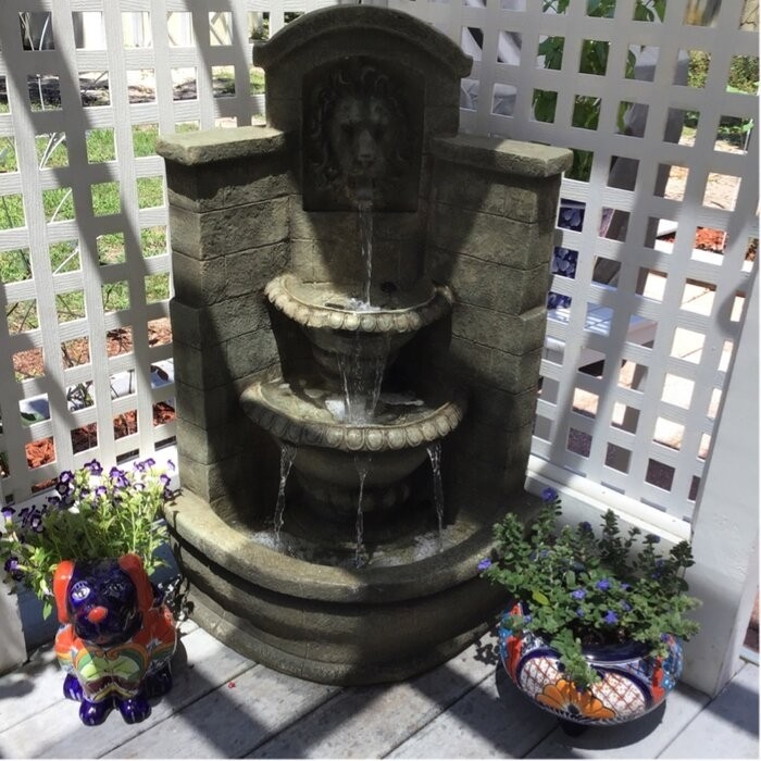 Lion Corner Fountain with LED Light