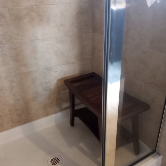 Madalynn 25'' W Teak Shower Bench