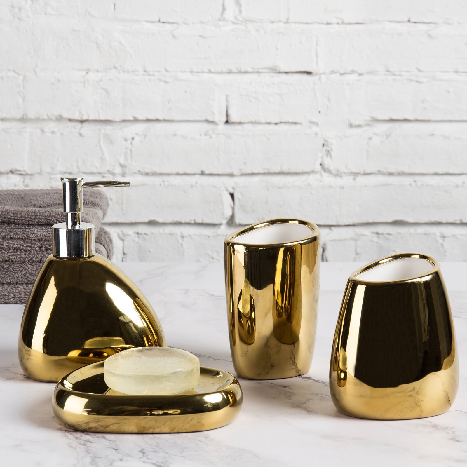Metallic Gold Bathroom Accessories Set