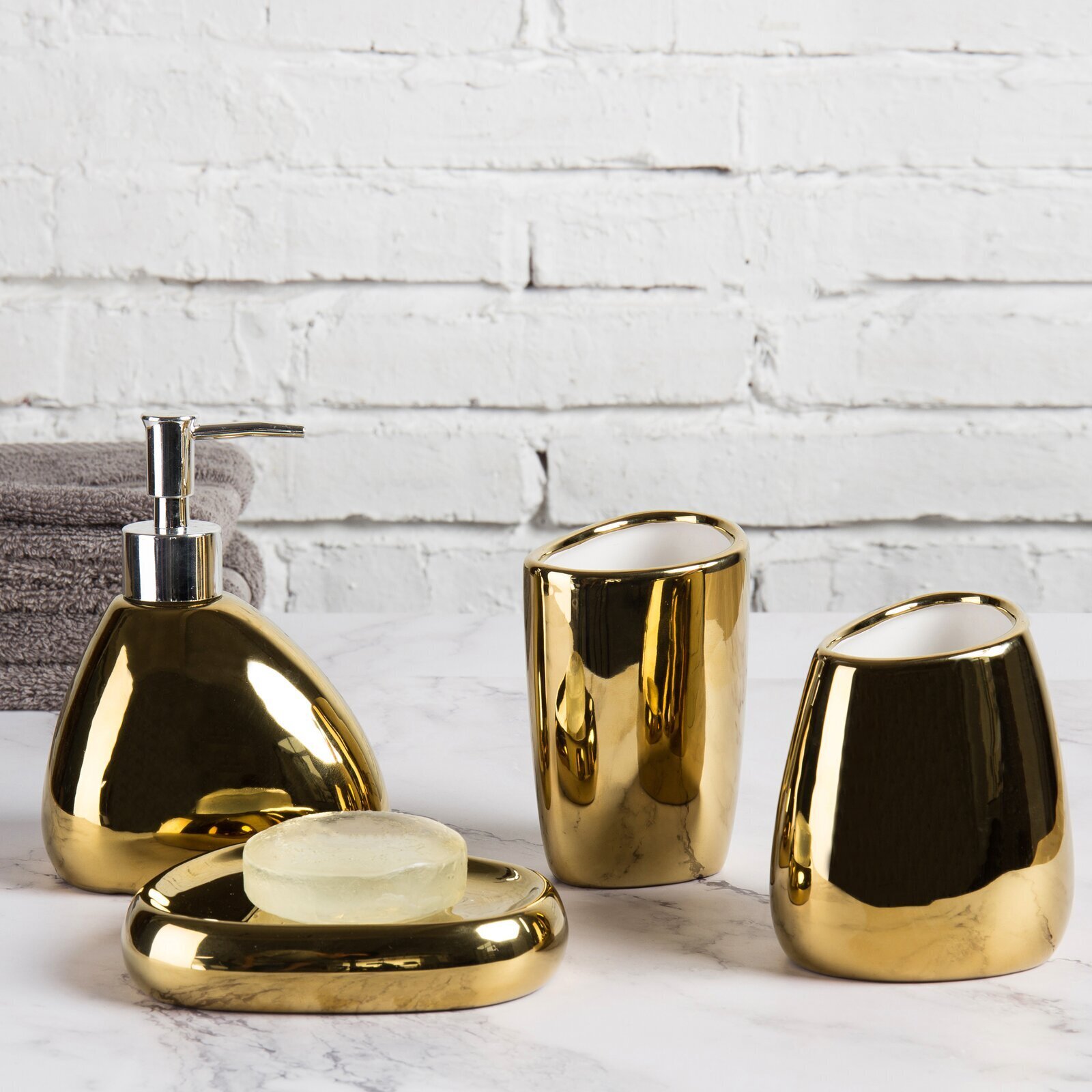 Glitz Gold Bath Accessories