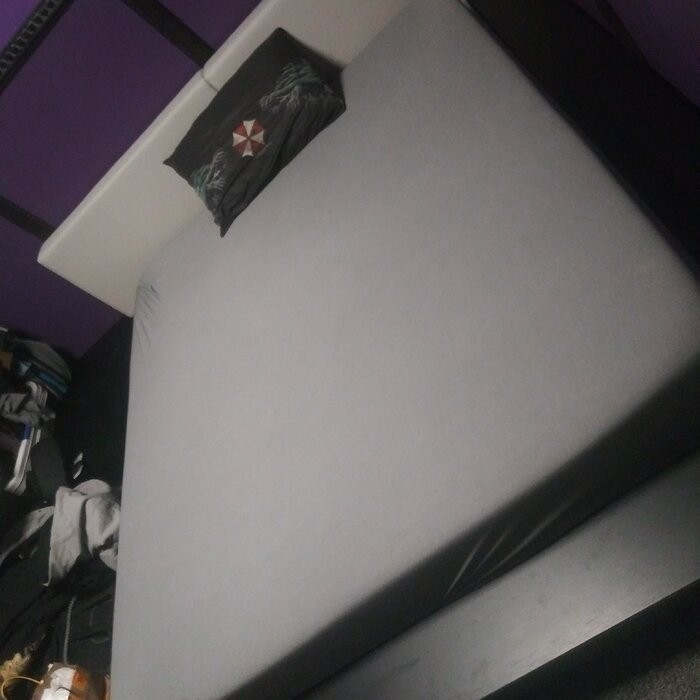 Mia Platform Bed