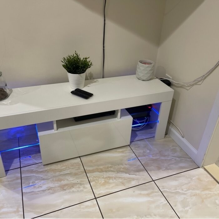Miconia TV Stand for TVs up to 58"
