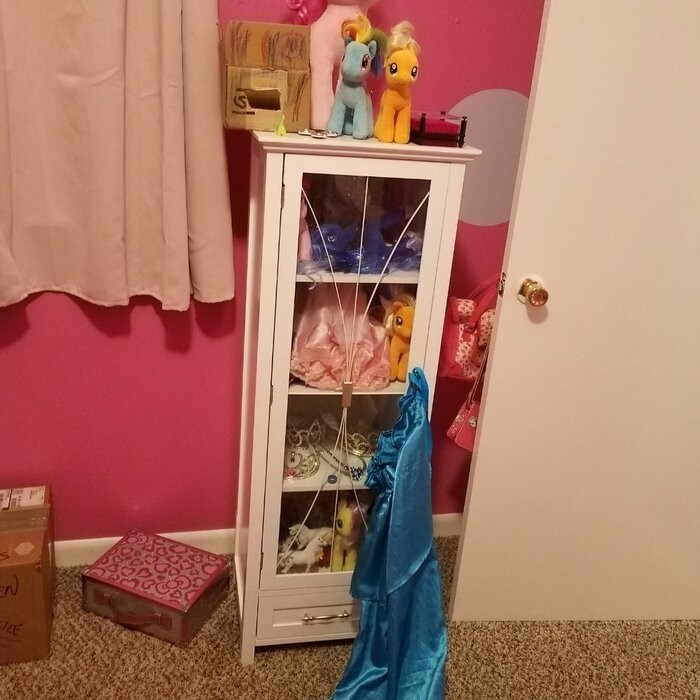 Northshire 17'' W Linen Cabinet