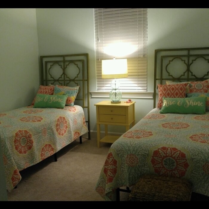 Open-Frame Headboard