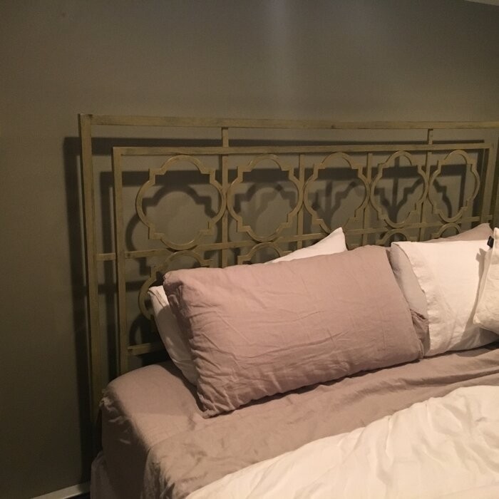 Open-Frame Headboard