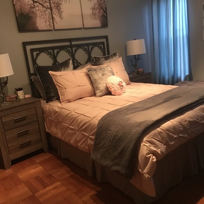Open-Frame Headboard