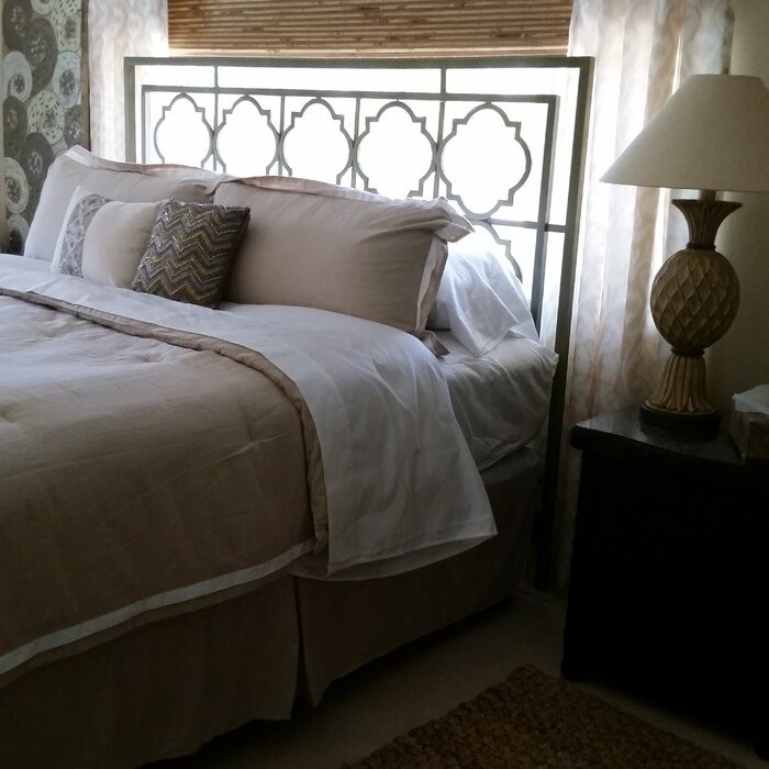 Open-Frame Headboard