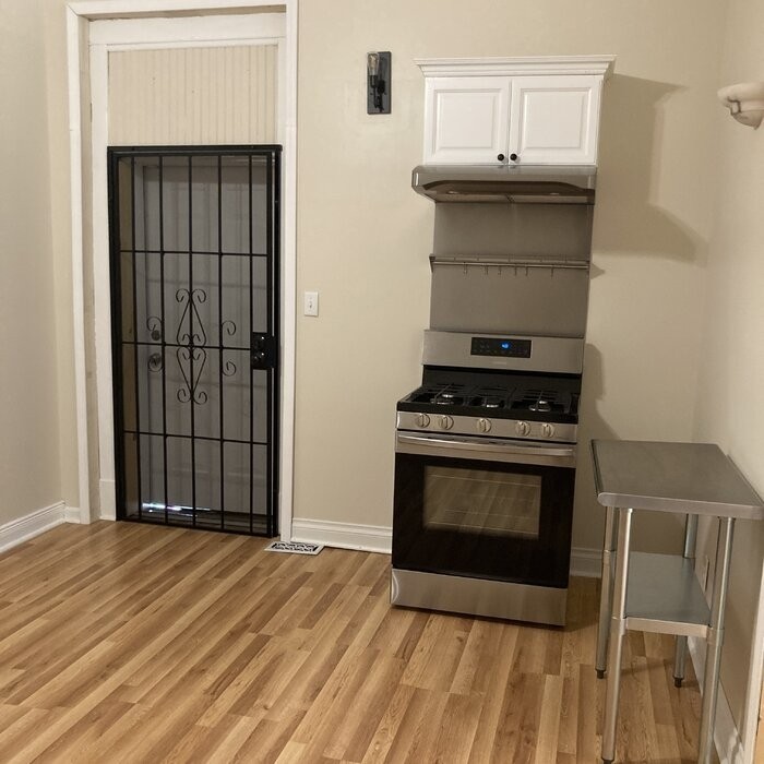 Stainless Steel Work Table with Undershelf