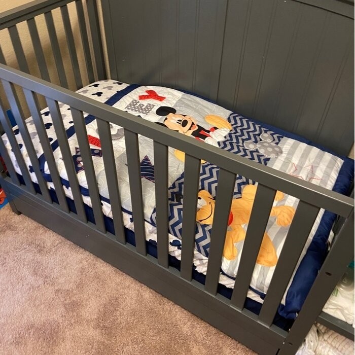 Stardust 4-in-1 Convertible Crib and Changer