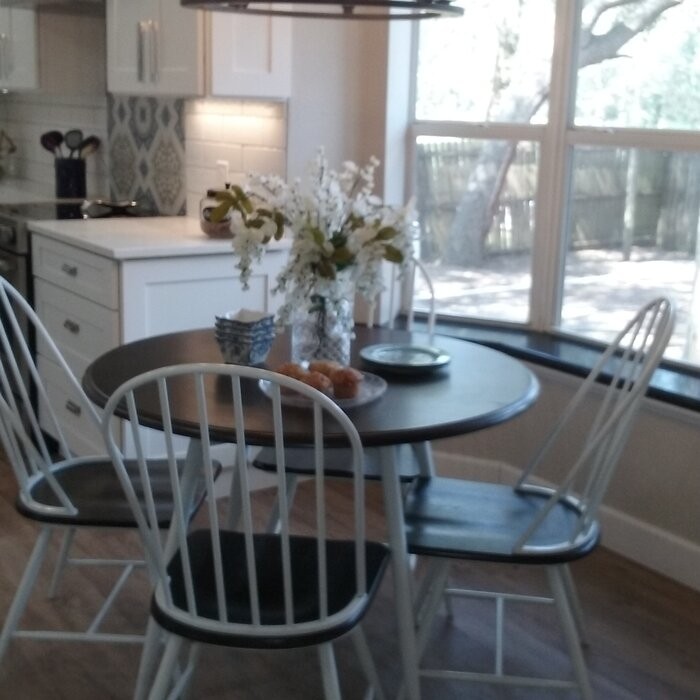 Stella 4 - Person Dining Set