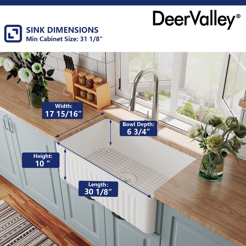30" L x 18" W Farmhouse Kitchen Sink with Sink Grid and Basket Strainer