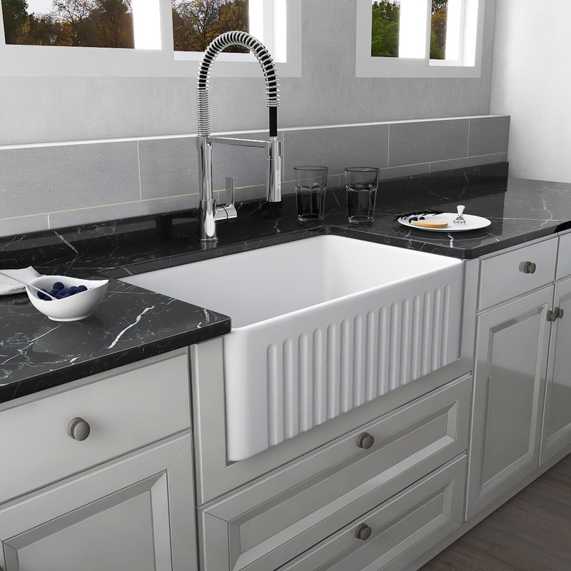 30" L x 18" W Farmhouse Kitchen Sink with Sink Grid and Basket Strainer